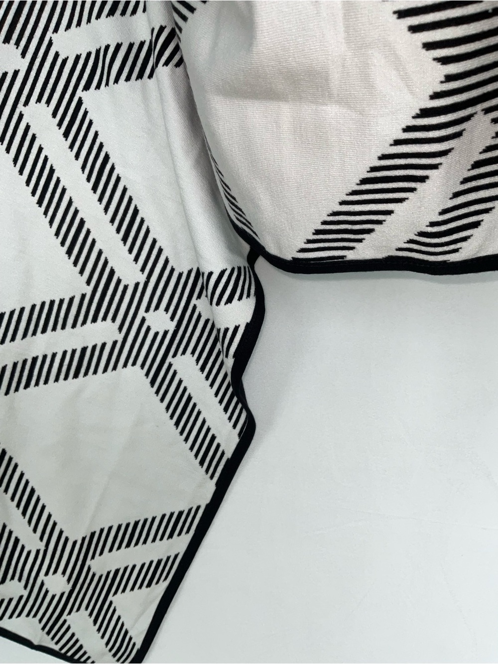 Chico’s Windowpane Plaid Ruana Geometric - Picture 3 of 6